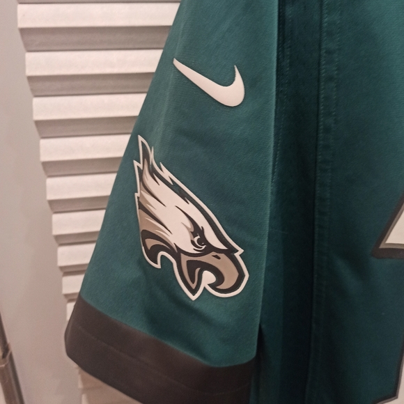 Nike fhiladelpia eagles jersey Wentz 11 player onfieldsize small Fits Medium - Picture 3 of 13